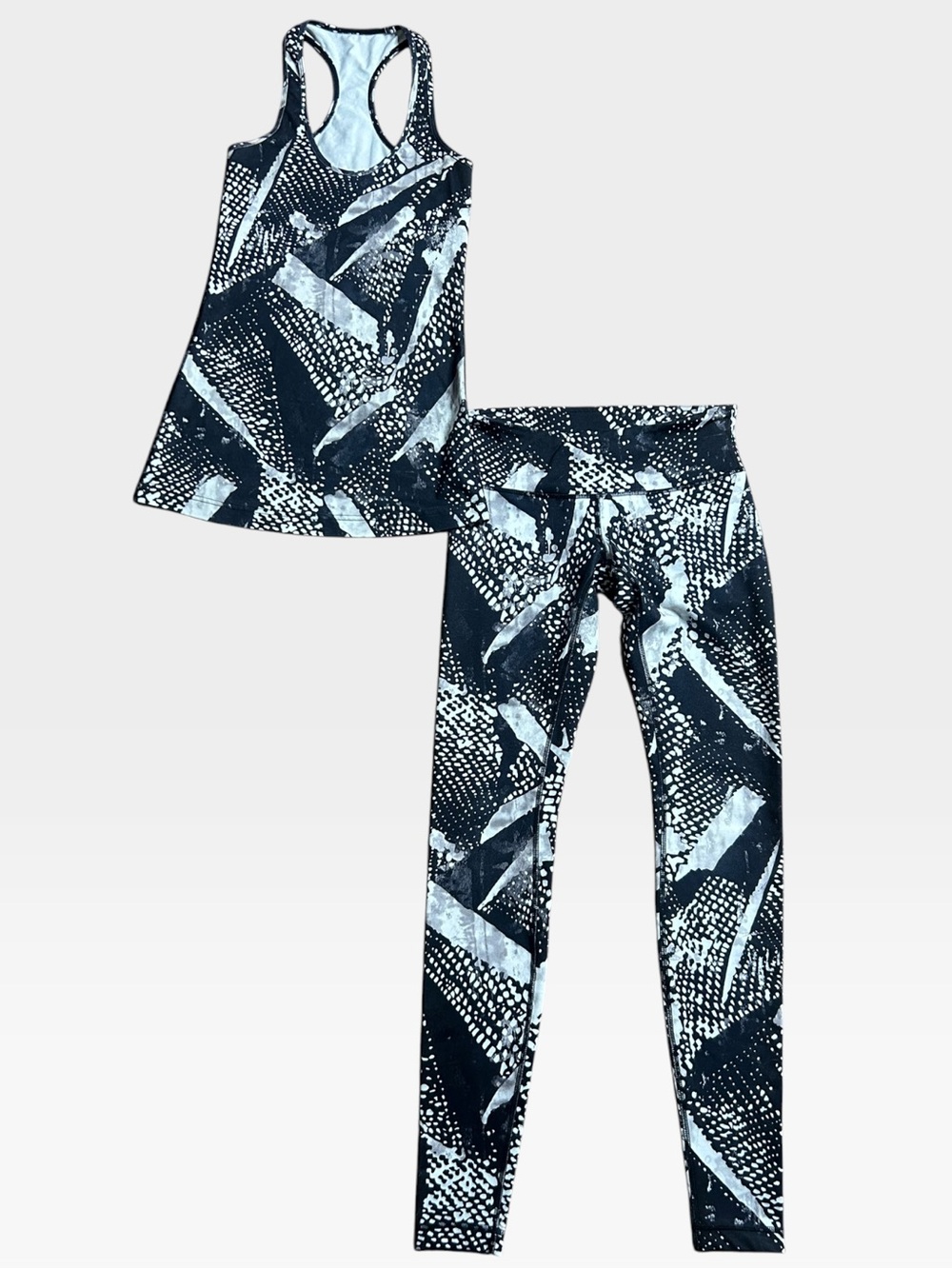 Lululemon Matching Set Static Mist Tank & Leggings Size 6 Bundle